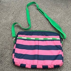 Le Sportsac padded electronics (iPad Kindle) case with strap